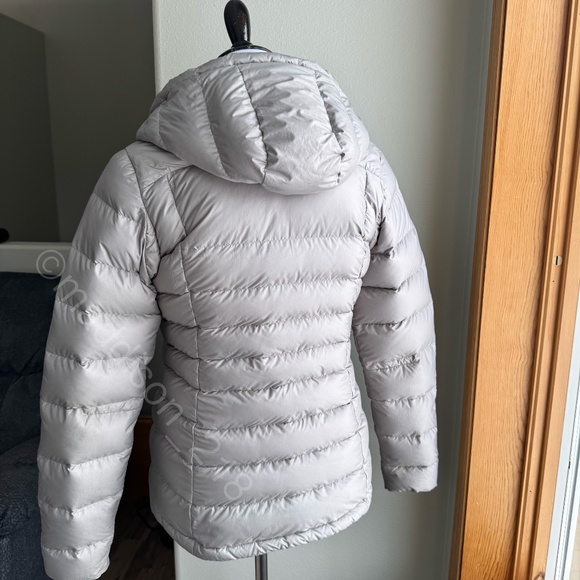 Patagonia Hi-Loft Down Hoody Jacket Small Drifter Gray 600-fill power down S - Picture 11 of 15